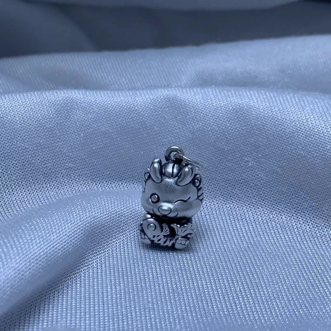 吊坠足银 【云上叙】18 T67025-S999足银吊坠-16*10*9mm（小宝）