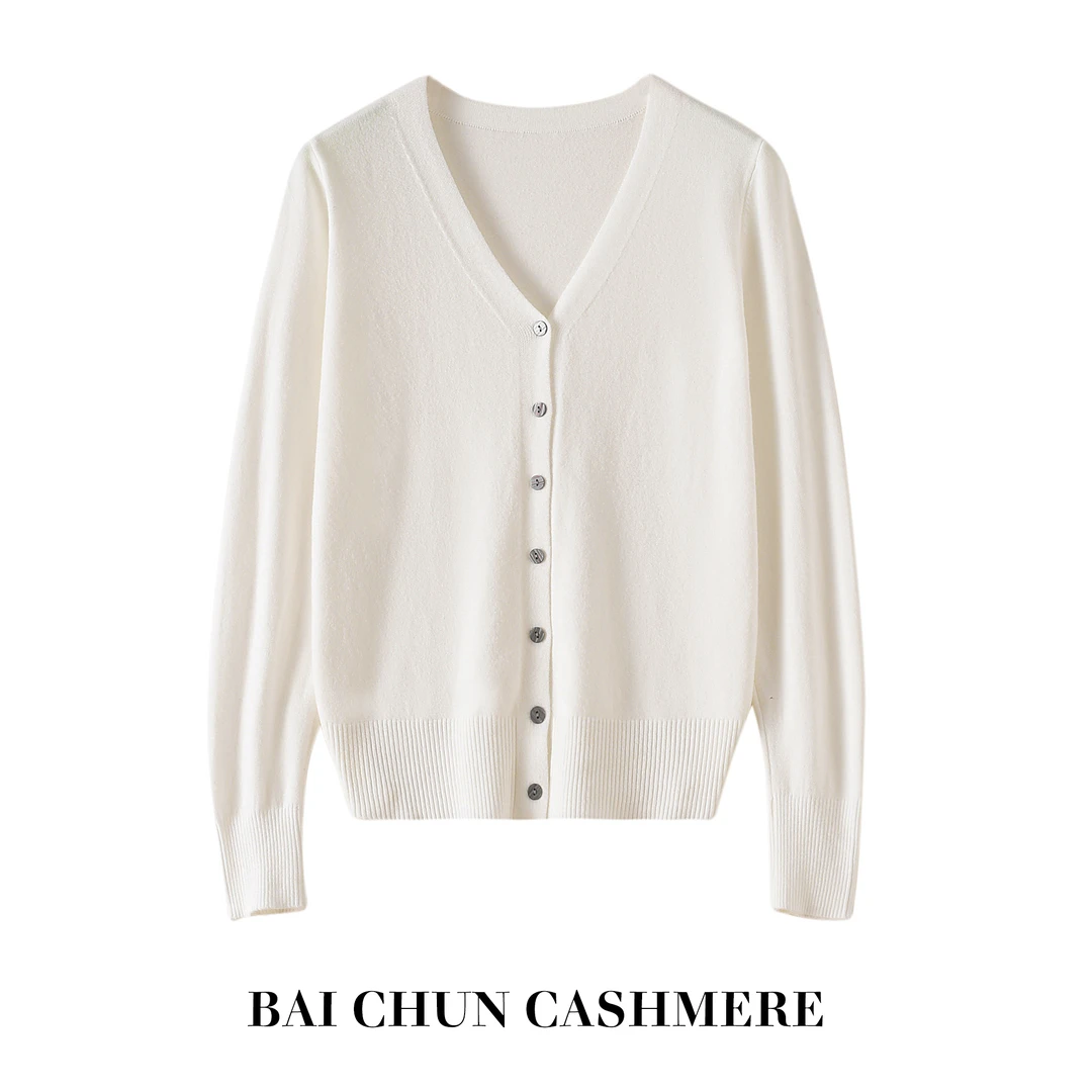 V领羊毛针织开衫女士春秋新款气质显瘦小香风短款外套打底衫上衣