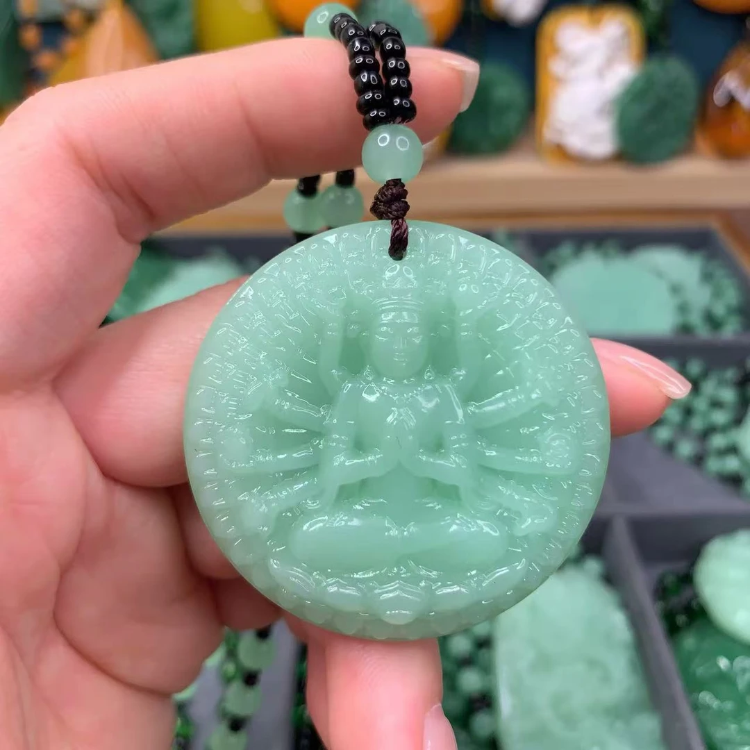 2.浅绿千手观音吊坠经典百搭男女同款