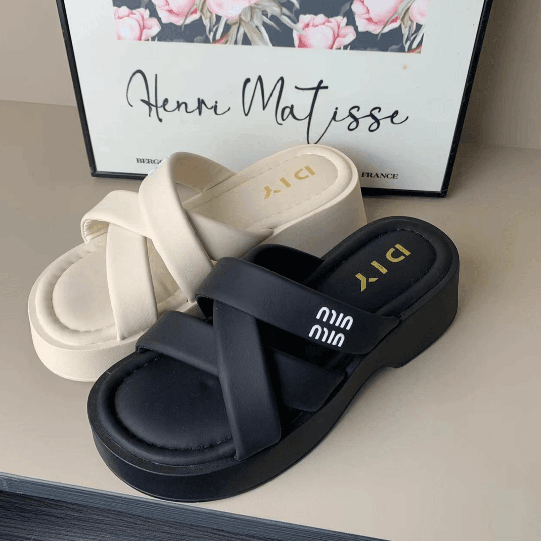 【斑比Banbi精选】2024新品潮流增高时尚百搭厚底休闲女鞋凉鞋拖鞋