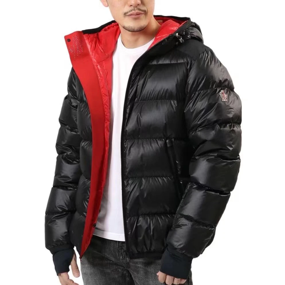 全新未使用 MONCLER 盟可睐蒙口 冬季休闲连帽羽绒服男士黑色时尚