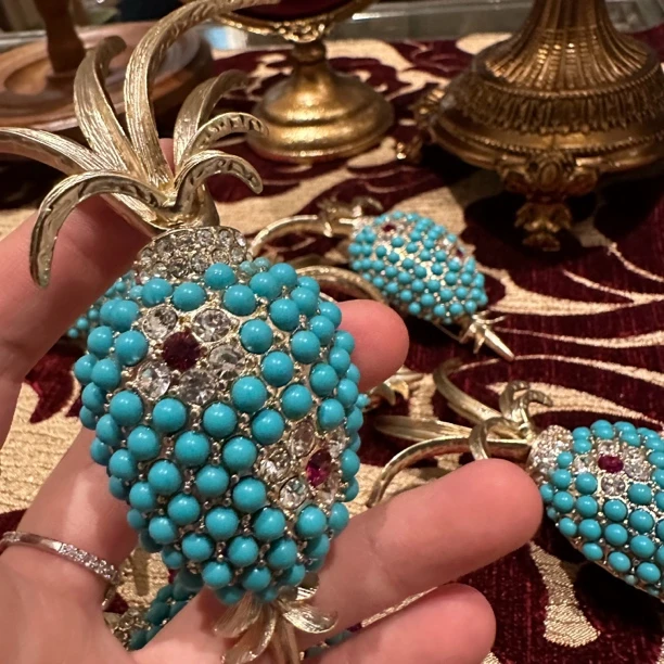 铜合金仿水晶胸针 【2081】周年珍藏英｜经典原标克拉款CrownFrett