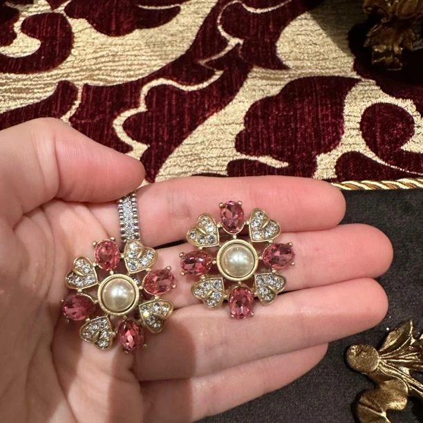 铜合金仿水晶耳饰 【7262】周年珍藏英｜经典原标克拉款CrownFrett