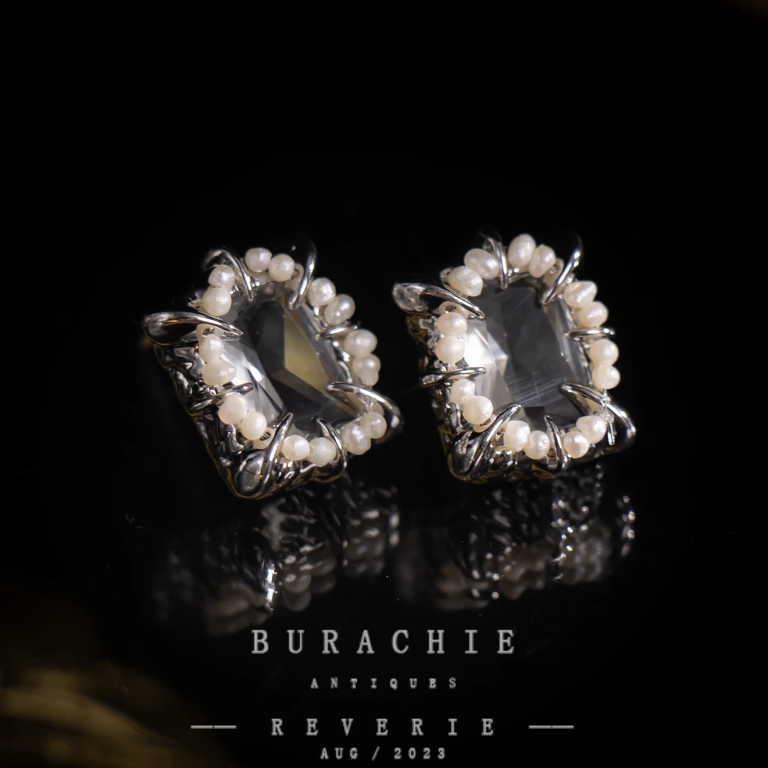 铜合金耳饰 【 3915】英｜经典原标克拉款CrownFrett工匠流光