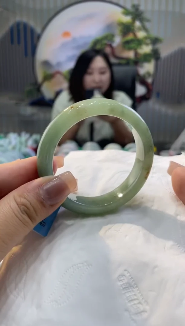 【闪购商品】翡翠手镯未镶嵌00003995