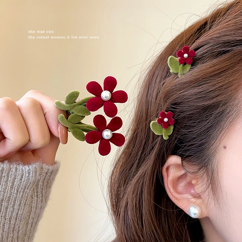 圣诞小红花~可爱发夹头饰2024新款秋冬刘海夹女前额侧边鸭嘴夹子~