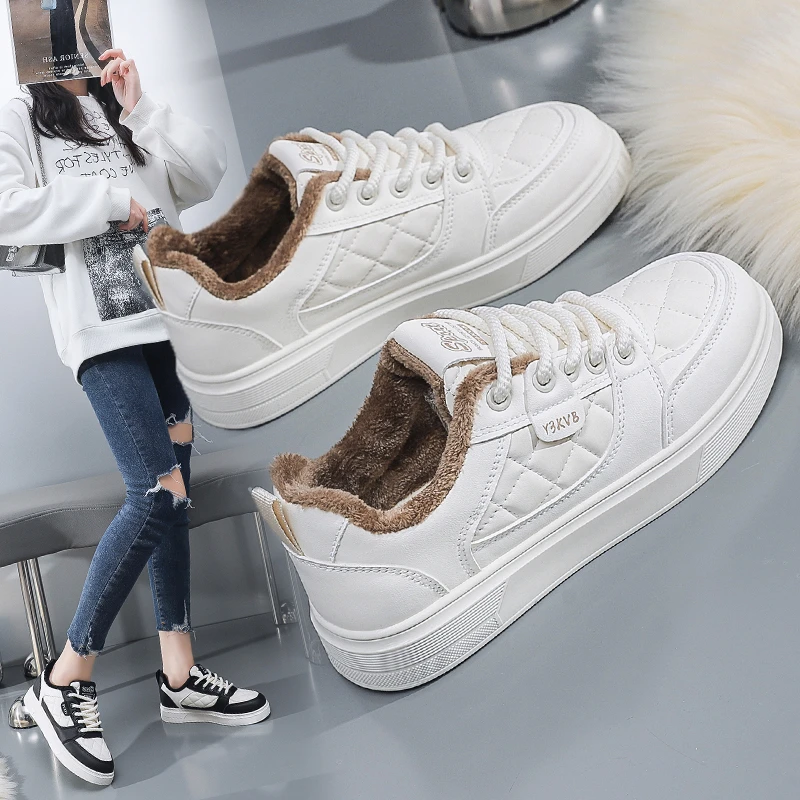 加绒小白鞋女款2025新款爆款厚底冬季棉鞋轻便显脚小板鞋软底女鞋