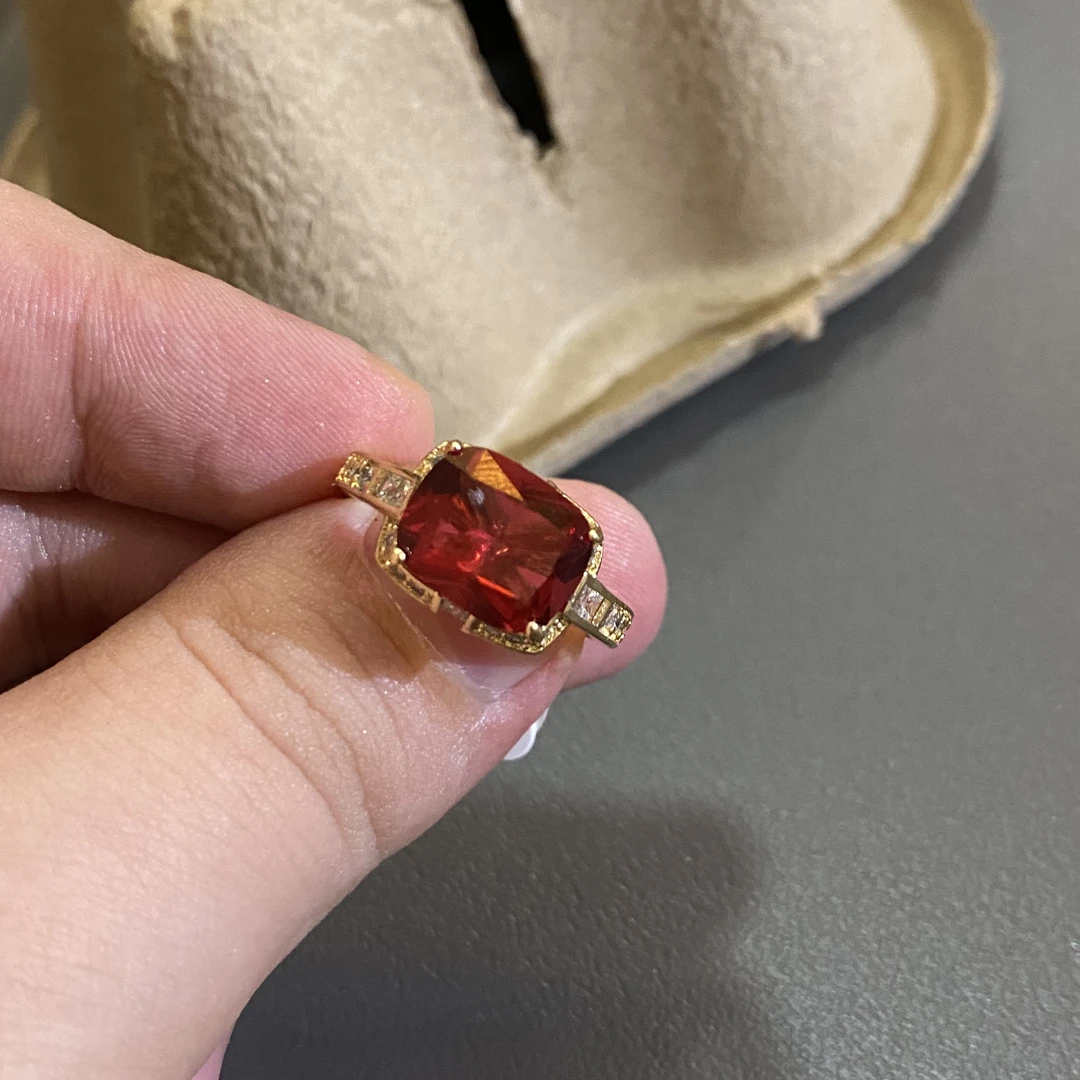 钛钢锆石戒指 iLaruN新款红金色戒指