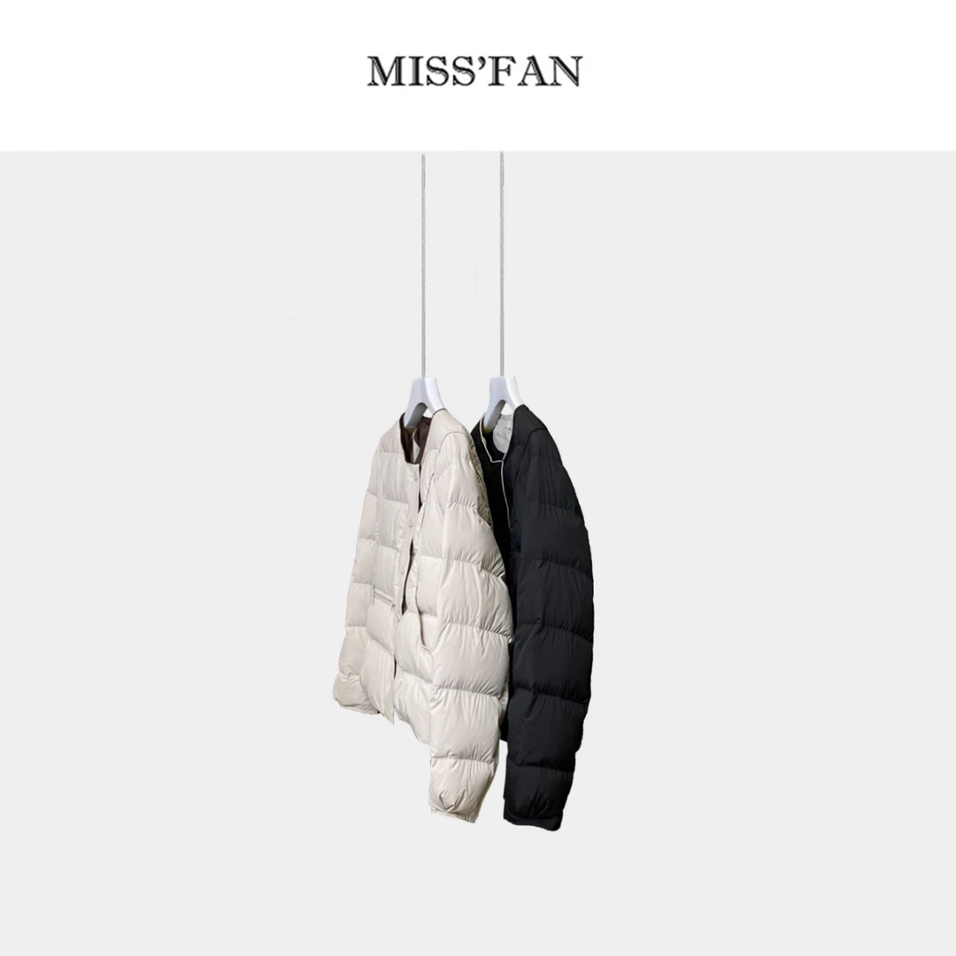 「感知冬天」设计简约而不失时尚感上身不臃肿同时有效御寒羽绒服