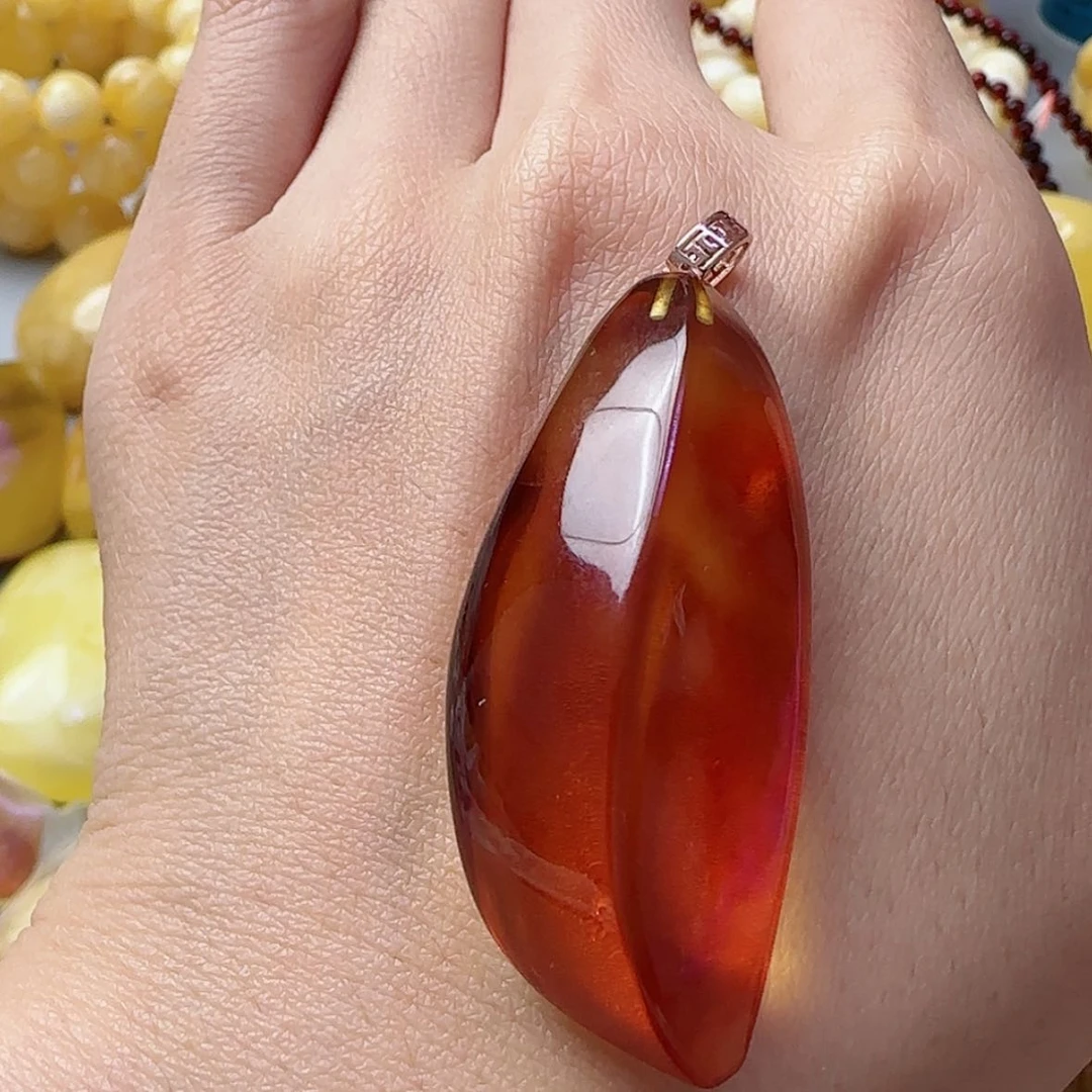 【闪购商品】琥珀颈饰未镶嵌