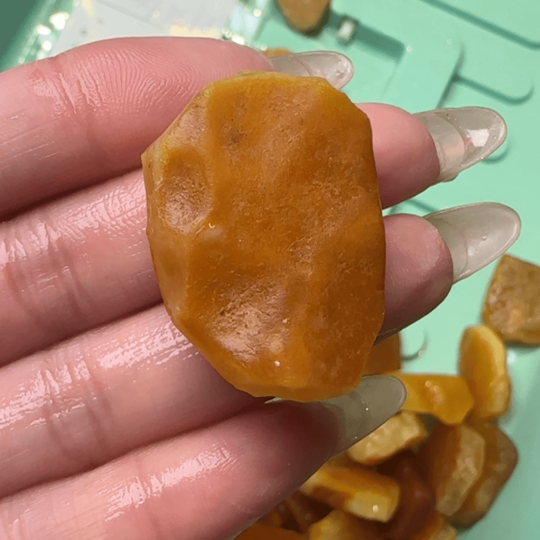 【闪购商品】琥珀裸石未镶嵌芬*