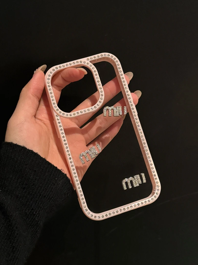 高级点钻粉色miu亚克力适用于苹果16promax手机壳iphone15/14/13