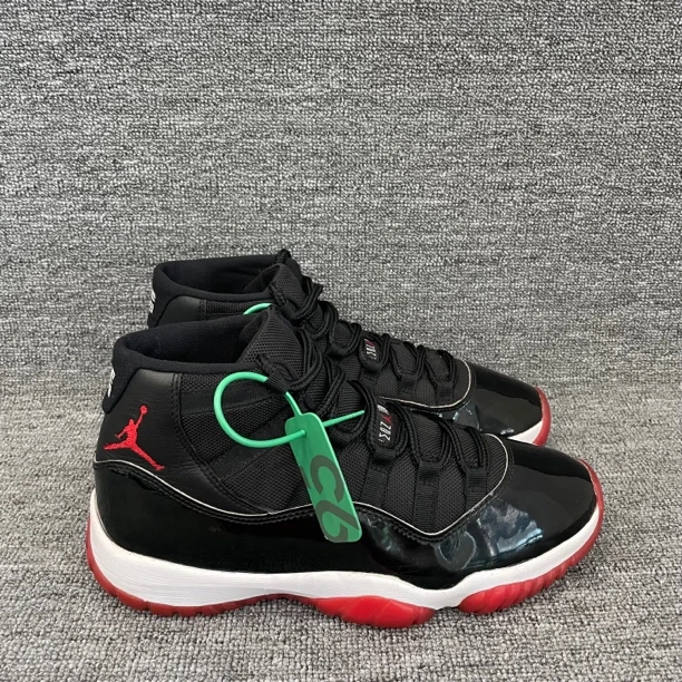 43码 aj11 黑红 无原盒 二手篮球鞋 公价2299