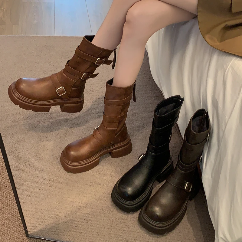 贾不假网红短筒靴女士2024秋季新款帅气时尚瘦瘦靴炸街百搭机车靴