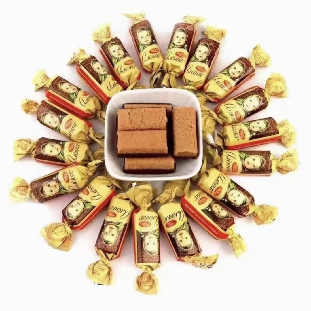 俄罗斯进口爱莲巧牌大头娃娃花生芝麻酥糖巧克力涂层