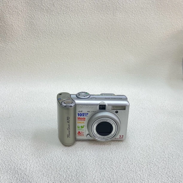 90新 Canon/佳能 A70 320w像素 10倍变焦 编号3700