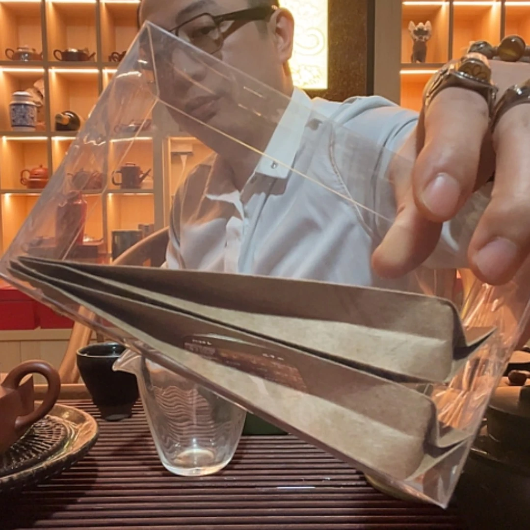 【闪购商品】玻璃茶宠猪*谷