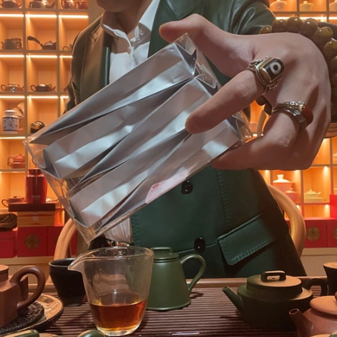 【闪购商品】玻璃茶宠猪*谷