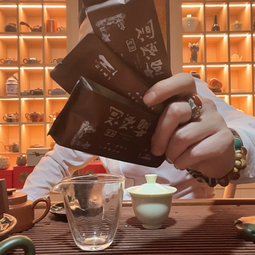 【闪购商品】玻璃茶宠?****手