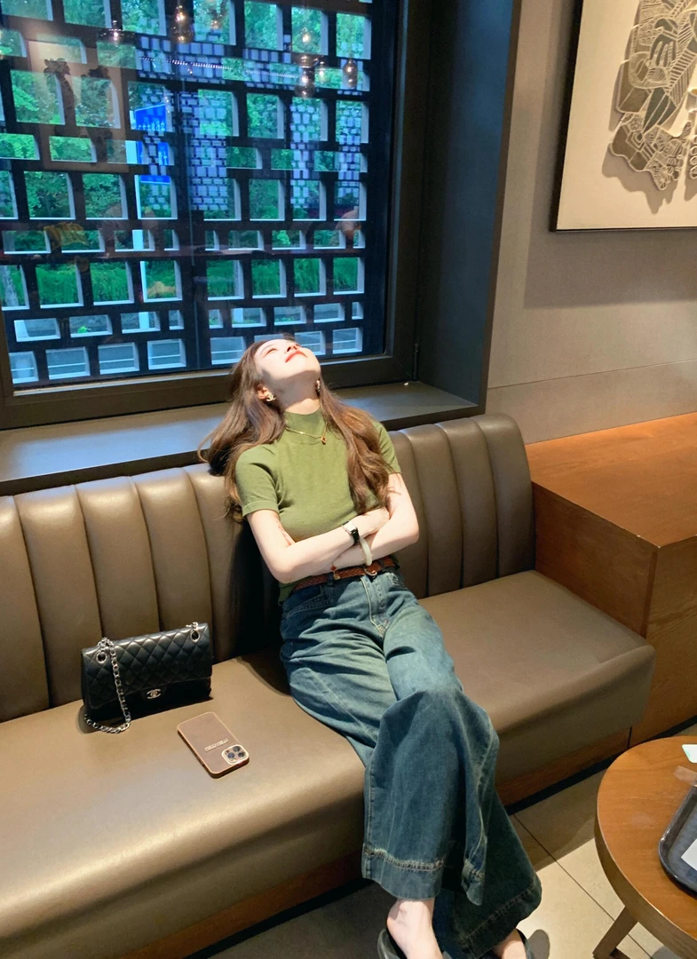 2025夏季小个子穿搭修身显瘦纯色百搭短袖T恤上衣高腰牛仔阔腿裤