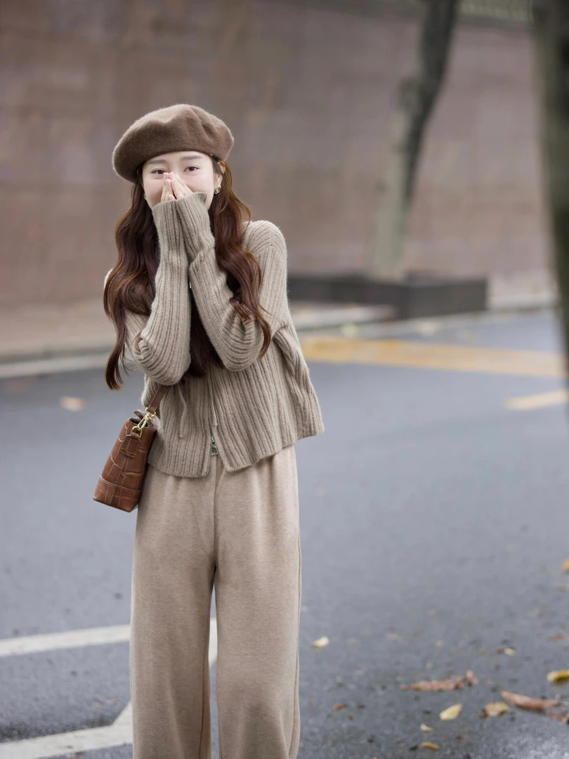 2024秋季一整套女韩系穿搭复古连帽开衫上衣女搭配休闲裤两件套装