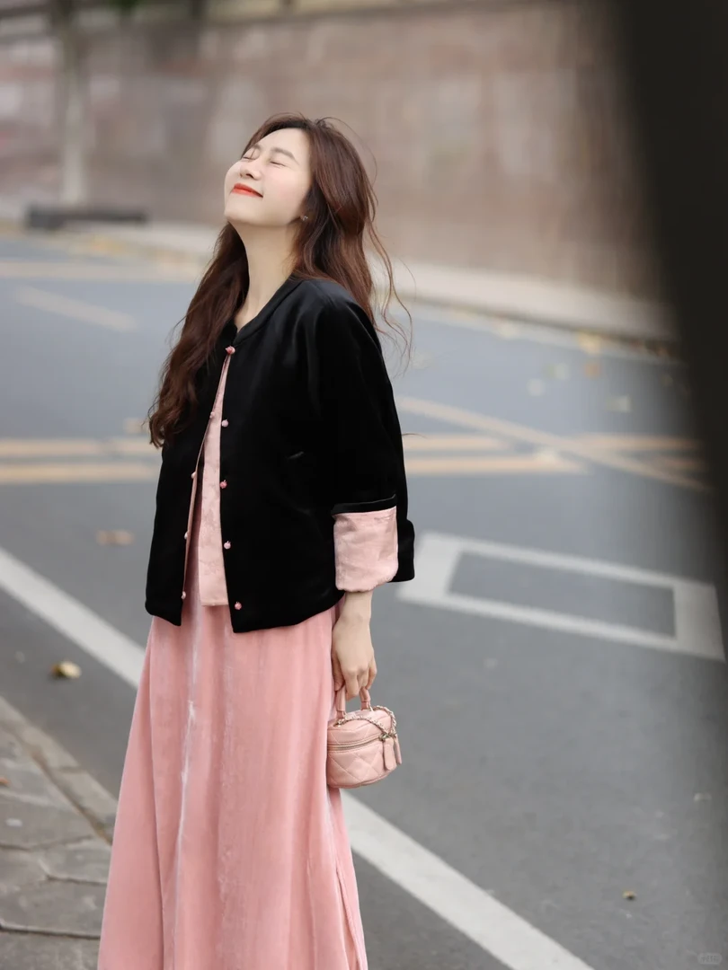 2024入秋搭配一整套女今年流行漂亮新中式国风外套女半身裙两件套