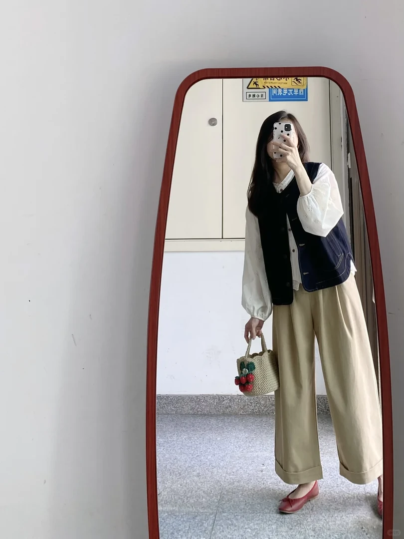 秋季搭配三件套女2024新款重工刺绣衬衫牛仔马甲阔腿裤洋气套装女