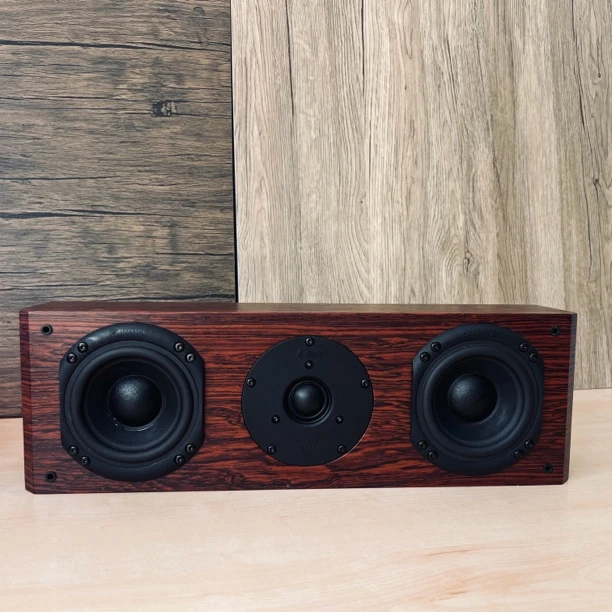 皇冠v-2c中置音箱为成色新，不包邮