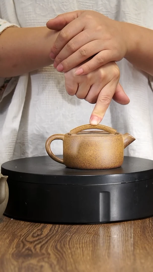 【闪购商品】宜兴原矿紫砂壶茶壶120C