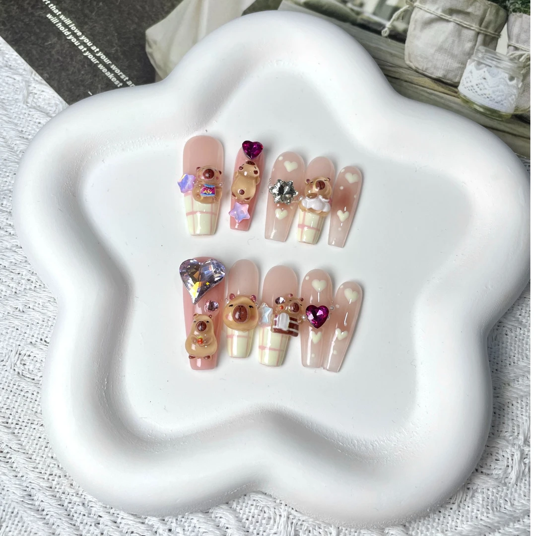 【卡皮巴拉】纯手工穿戴甲秋冬立体甜美显白自然高级感可爱卡通精致