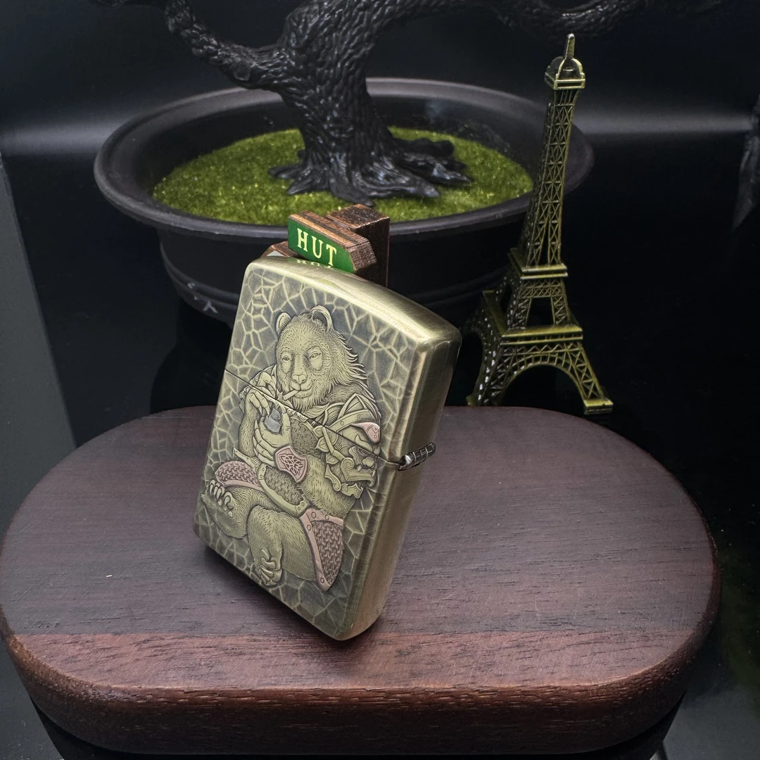 ZIPPO打火机  镶嵌食铁兽168盔甲煤油打火机 DYJ1