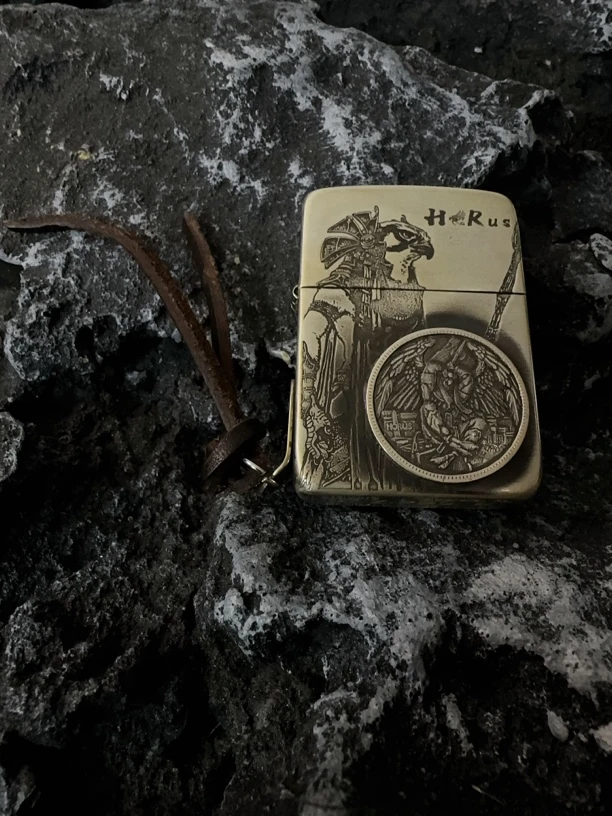 ZIPPO打火机  24纯银荷鲁斯 煤油打火机 DYJ1