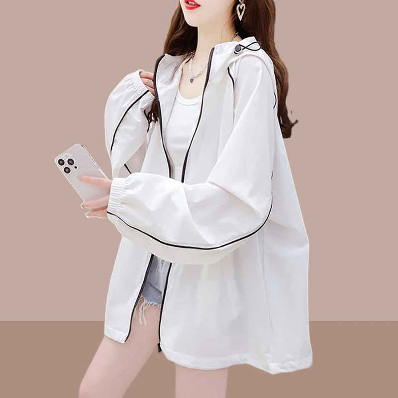 防晒衣女款薄款外套2025夏季新款爆款冲锋衣防晒服冰丝防晒衫大码