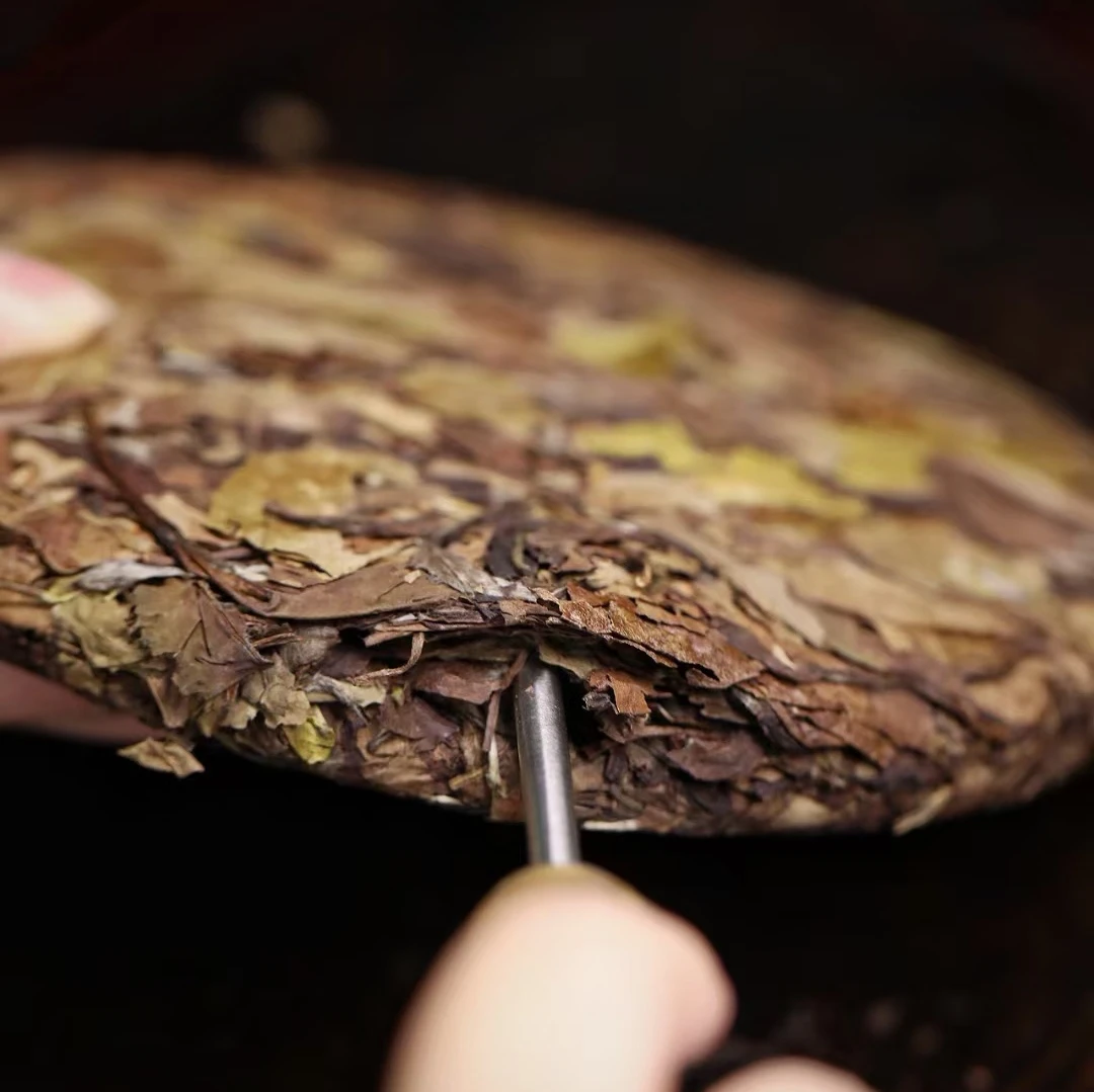 银龙白茶2016年有Y寿眉清兰50克