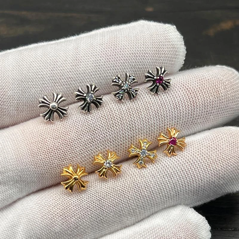 925银合成锆石耳饰 复古做旧镀k金小巧潮十字架耳钉复古男女情侣