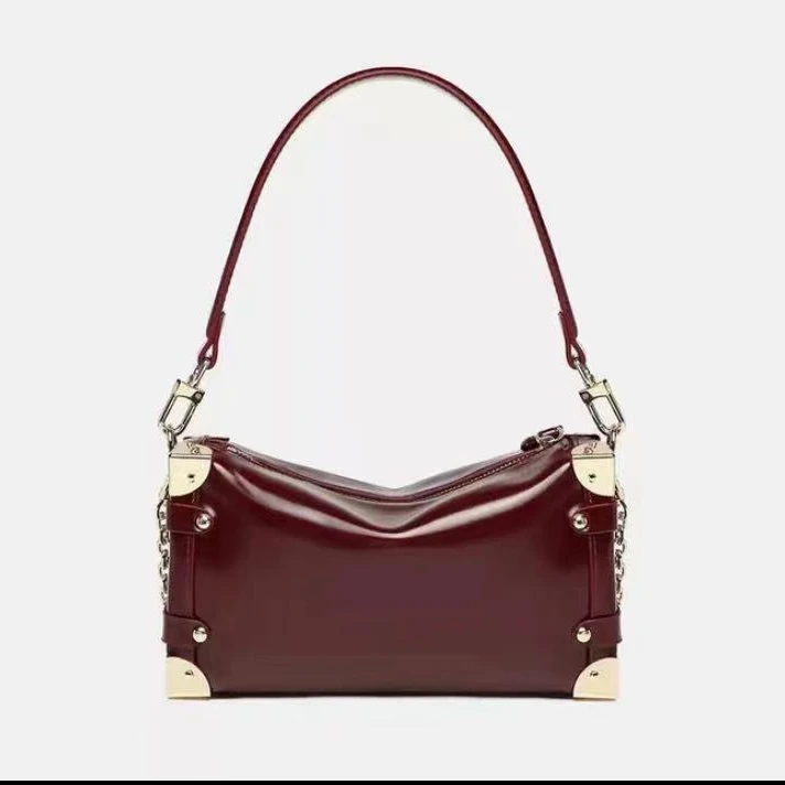 2024新款时尚百搭手提单肩斜跨腋下盒子包--安可拉红