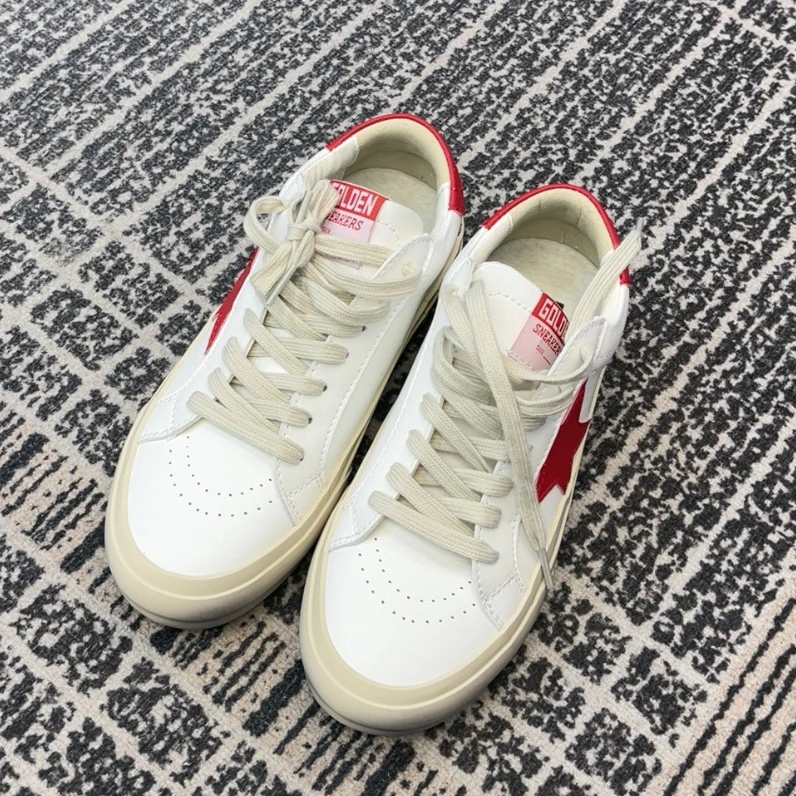 流行款小红星休闲（单鞋）--5042