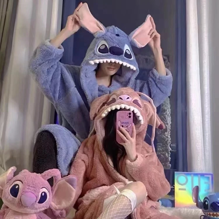 史迪仔卡通可爱网红风睡衣男女秋冬季珊瑚绒长款睡袍家居服套装