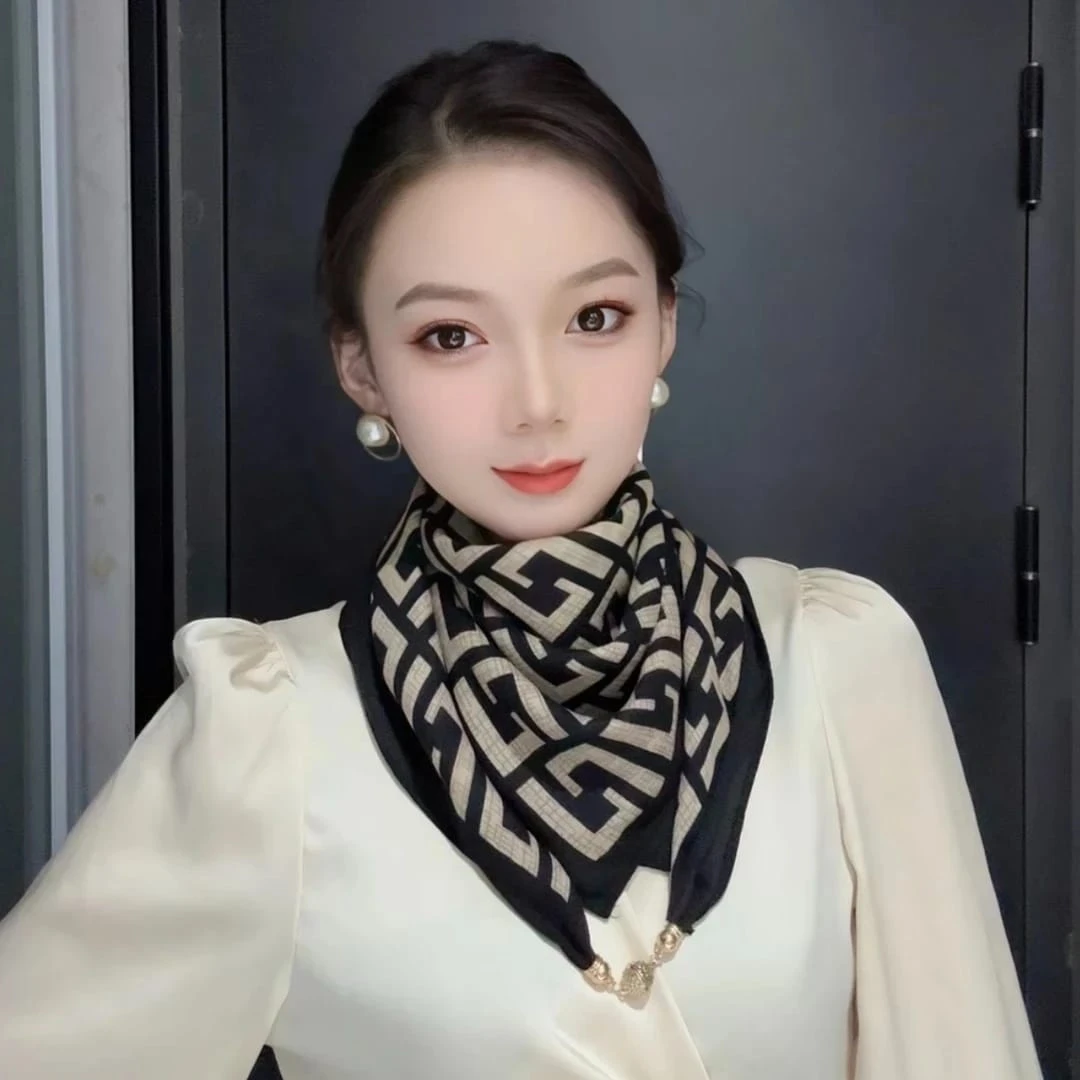企尧2024新款时尚潮流女士复古围巾女磁吸扣气质围脖保暖方巾丝巾