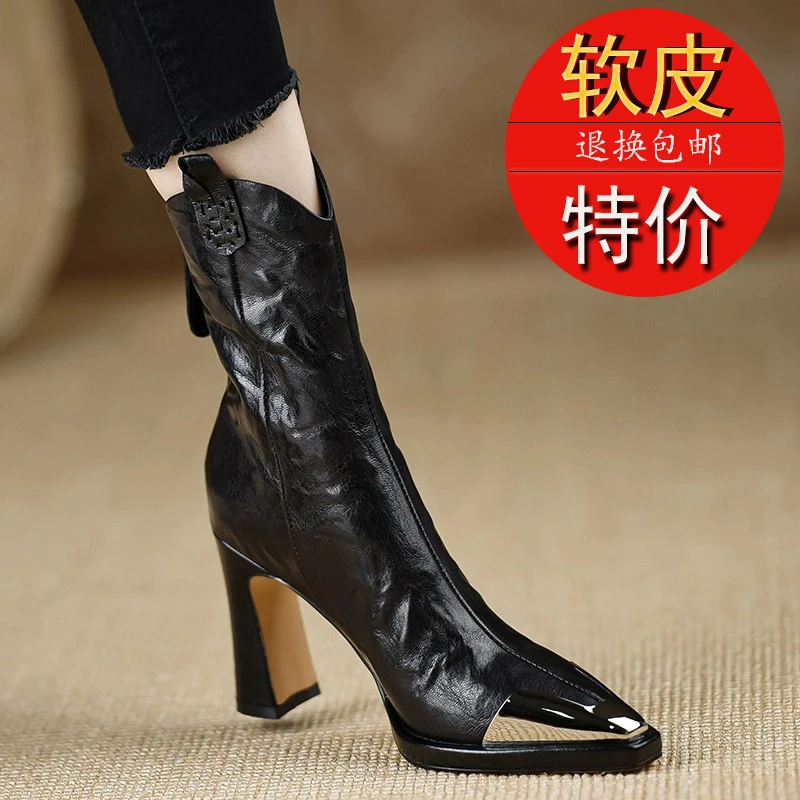 英伦风复古粗跟短靴女瘦瘦靴秋冬新款配大衣金属尖头高跟马丁靴