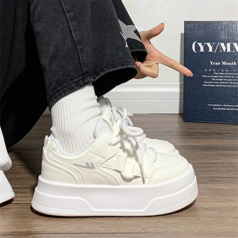 回力超轻小白鞋爆改皮面板鞋2025冬季新款学生厚底休闲运动鞋原创