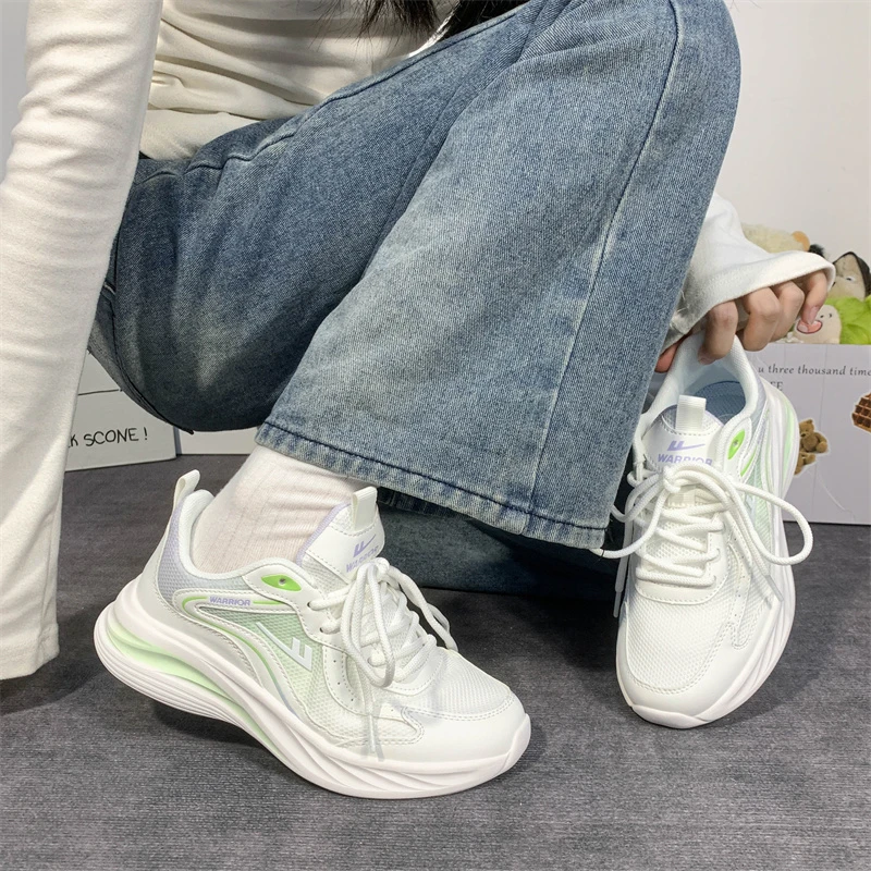 回力女鞋超轻跑步鞋透气轻便竞速运动休闲鞋子女款超火网面老爹鞋