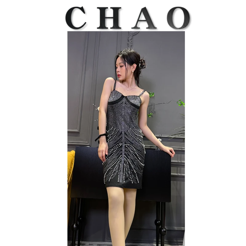 24新款重工烫钻辣妹连衣裙显瘦气质时尚打底性感夏季轻奢修身
