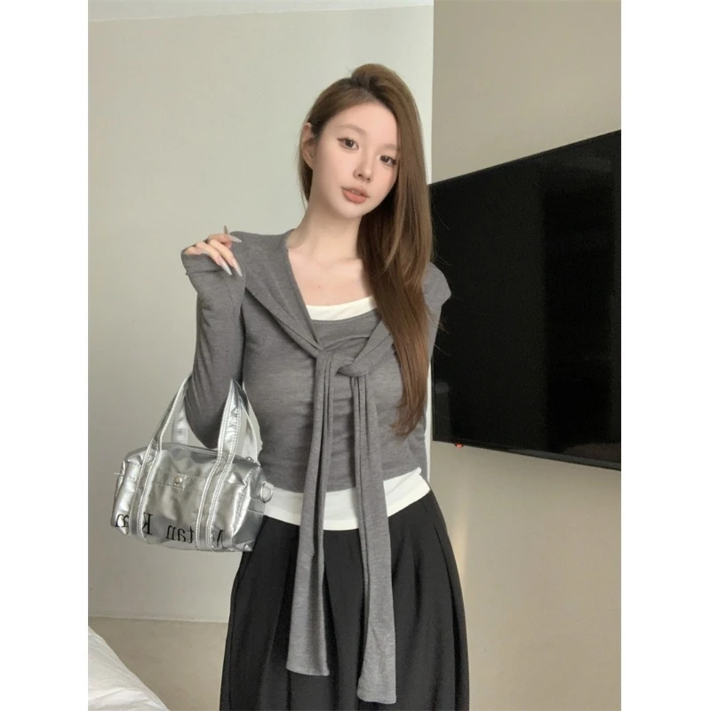 韩系穿搭披肩撞色假两件T恤女春秋季叠穿设计感修身短款长袖上衣