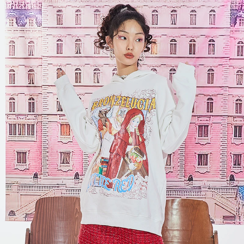 Lucia白色小红帽连帽卫衣圆领上衣印花BLBBWYM08