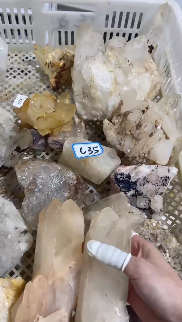 【闪购商品】水晶晶簇未镶嵌晶簇G76(一筐)