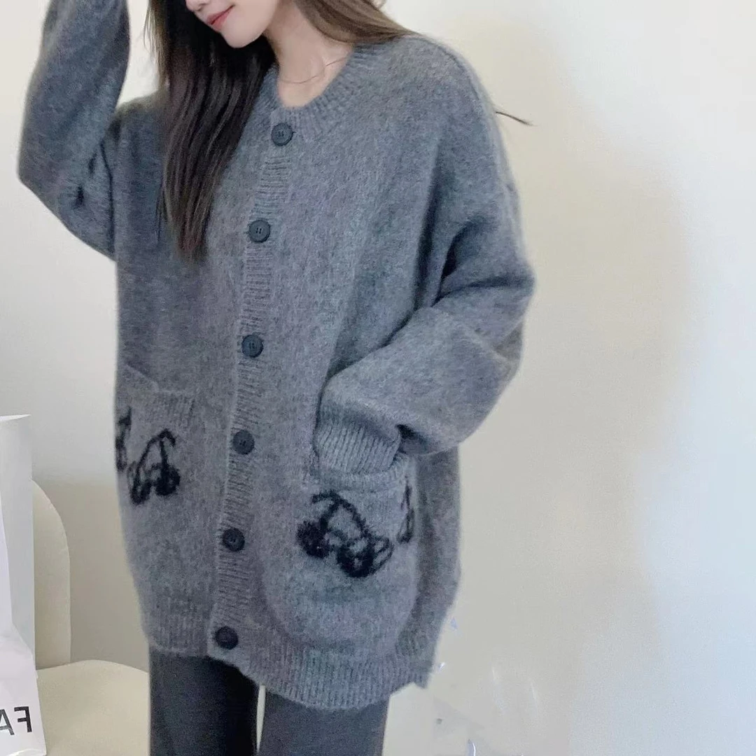 【100山羊绒拉绒】241474-单排手工樱桃慵懒显瘦皇室拉绒针织开衫