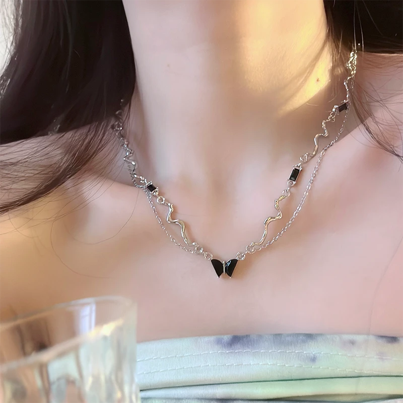 铜合金亚克力项链 甜酷黑色蝴蝶百搭锁骨链轻奢小众高级辣妹YT572
