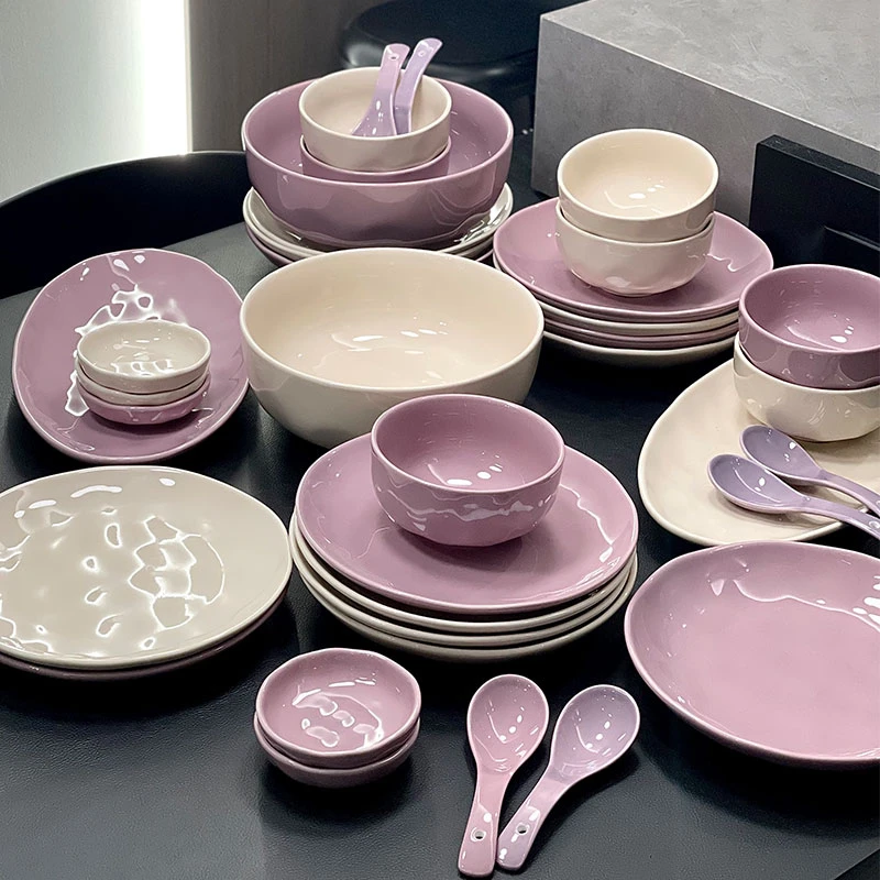 2023新款高颜值碗碟套装家用陶瓷餐具套装现代碗盘碗筷组合精致