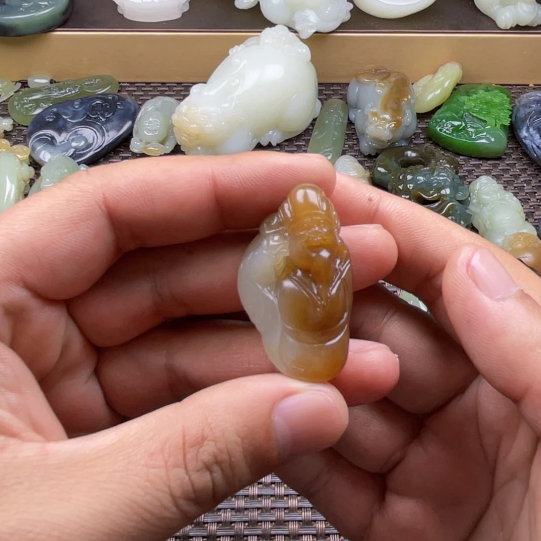 和田玉挂件未镶嵌羊*